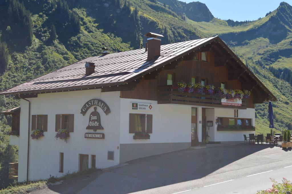 Gasthaus Gloeckle Damüls Exterior foto