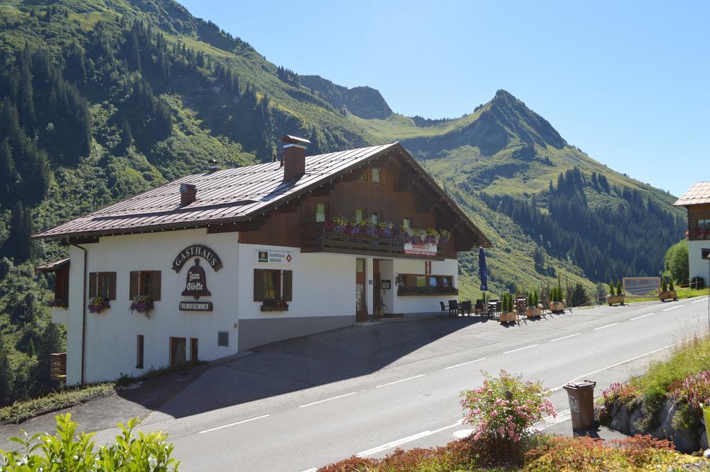 Gasthaus Gloeckle Damüls Exterior foto